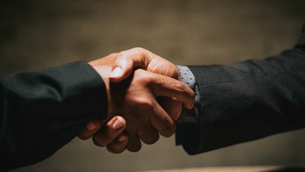 Illustration se serrer la main Emmanuel Matt Accompagnement